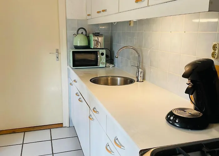 Knus Vlakbij Het Petten