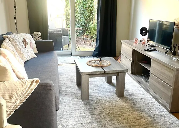 Knus Vlakbij Het * Petten